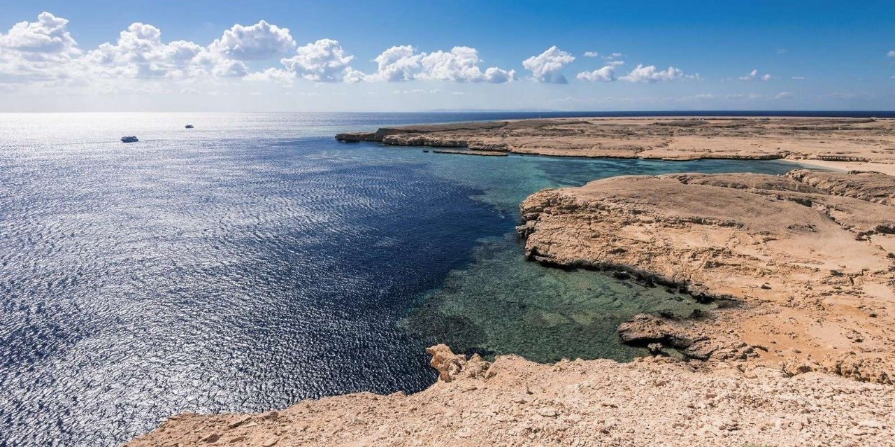 BLUE HOLE & COLORED CANYON & DAHAB